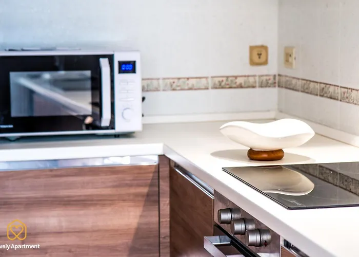 Apartment Lovely In - Volturno Rom